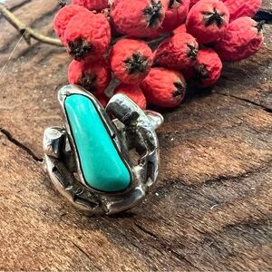 Native Dainty Navajo Zuni Turquoise Ring Sterling Green Blue 3.5 Horseshoe